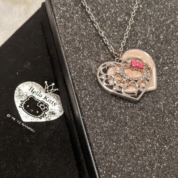 Sanrio Hello Kitty - Double Heart Necklace - Picture 2 of 2